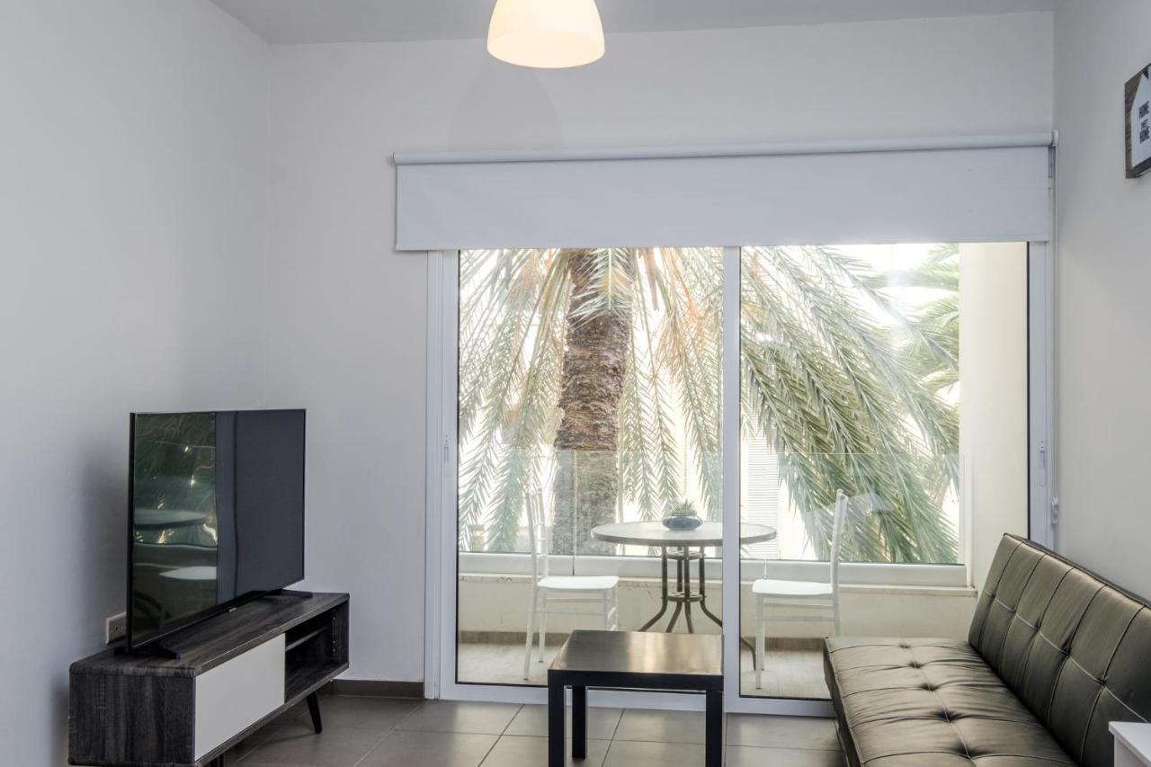 Spacious Studio Downtown Larnaca Esterno foto